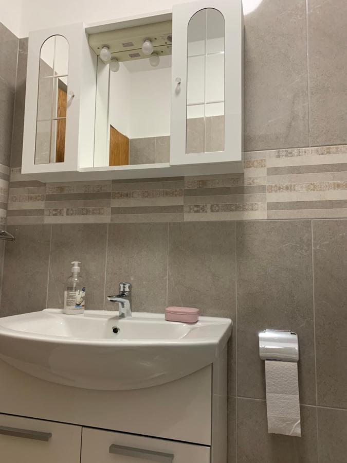 Apartman Edin Умаг Екстериор снимка